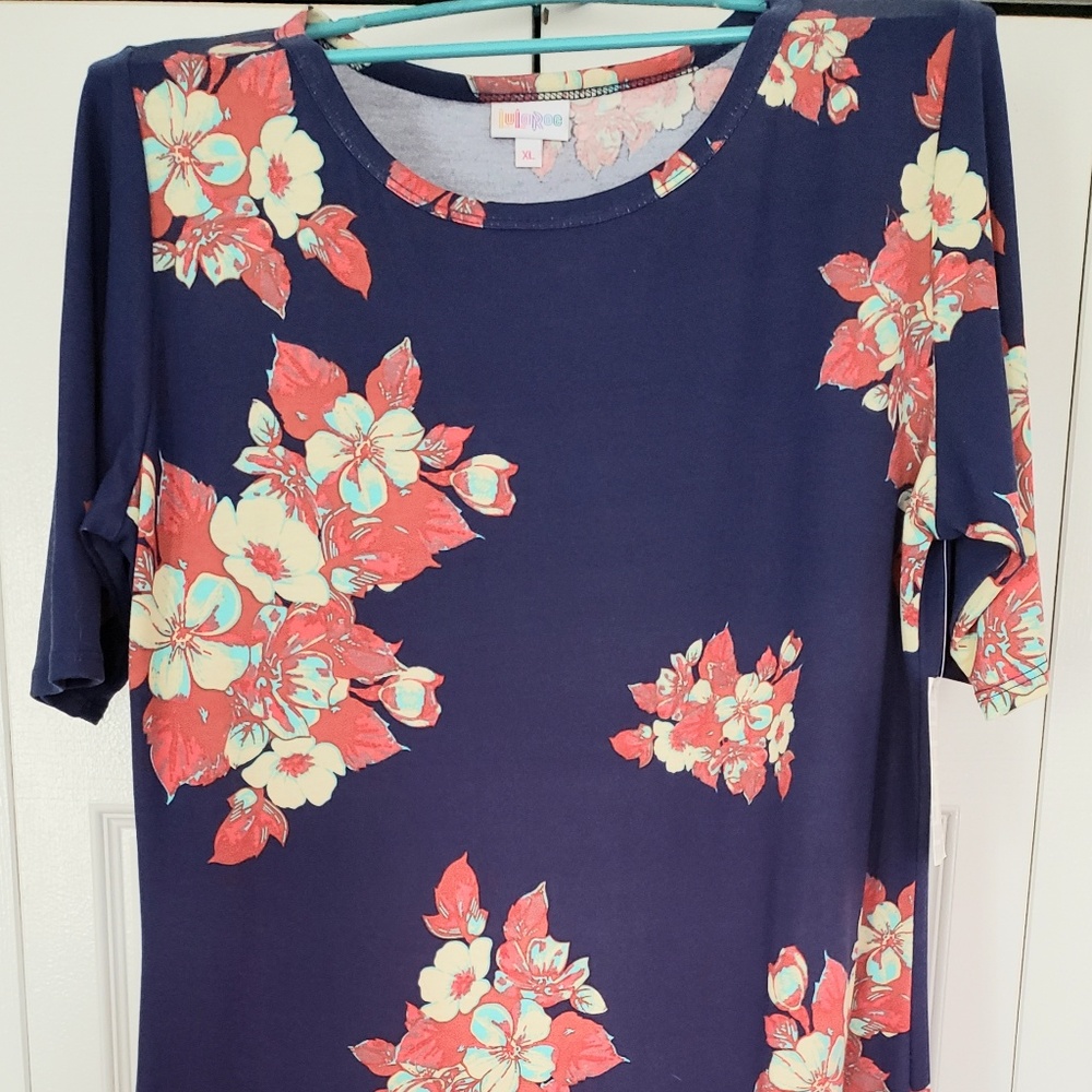 LulaRoe Julia Size XL beautiful flower print NWT!